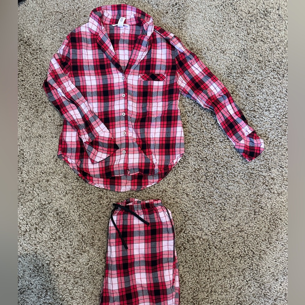 Victoria’s Secret pajama set